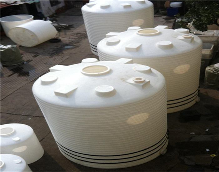 房顶水储水箱如何加工 房顶水储水箱如何加工